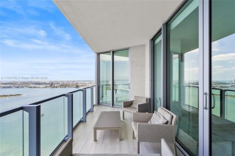 Condominio en venta en Miami, Florida, 2 dormitorios, 107.95 m2 № 1863303 - foto 19