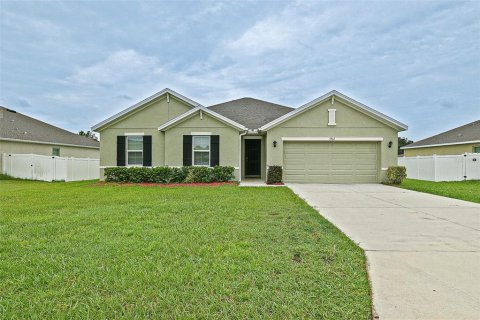 House in Belleview, Florida 4 bedrooms, 193.79 sq.m. № 1844493 - photo 2
