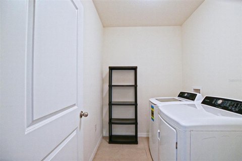 House in Belleview, Florida 4 bedrooms, 193.79 sq.m. № 1844493 - photo 26