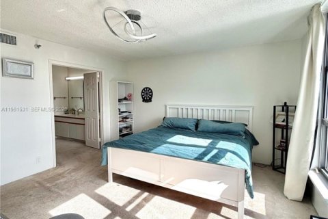 Купить кондоминиум в Авентура, Флорида 2 спальни, 126.44м2, № 2025414 - фото 24