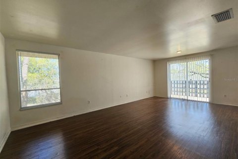 Appartement à louer à Tampa, Floride: 2 chambres, 1521.18 m2 № 1850134 - photo 4