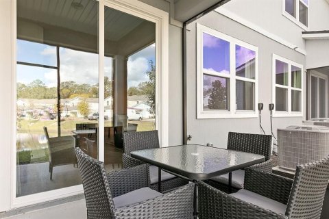 Townhouse in Saint Augustine, Florida 3 bedrooms, 159.98 sq.m. № 1886233 - photo 14