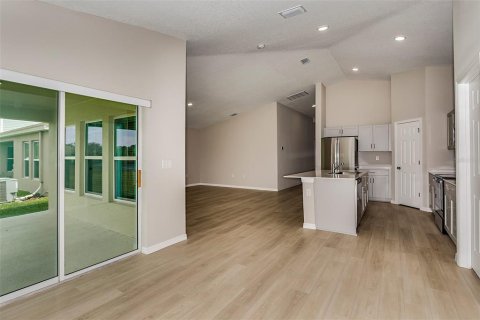 House in Davenport, Florida 4 bedrooms, 171.87 sq.m. № 1835814 - photo 7