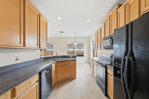 Villa ou maison à vendre à Sanford, Floride: 3 chambres, 143.91 m2 № 2410193 - photo 12