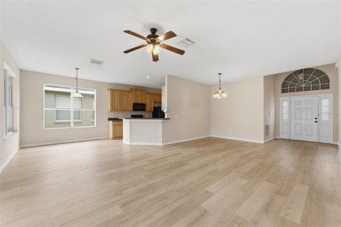 Villa ou maison à vendre à Sanford, Floride: 3 chambres, 143.91 m2 № 2410193 - photo 5