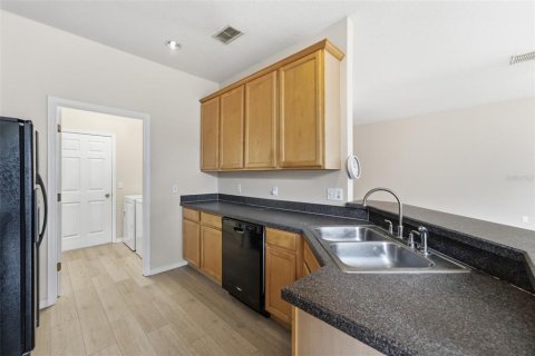 Villa ou maison à vendre à Sanford, Floride: 3 chambres, 143.91 m2 № 2410193 - photo 10