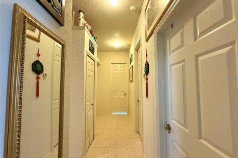 House in Kissimmee, Florida 4 bedrooms, 213.49 sq.m. № 2105540 - photo 28