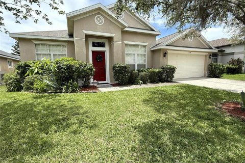 House in Kissimmee, Florida 4 bedrooms, 213.49 sq.m. № 2105540 - photo 3