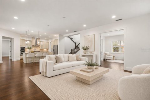 Villa ou maison à vendre à Orlando, Floride: 4 chambres, 391.4 m2 № 2430787 - photo 11