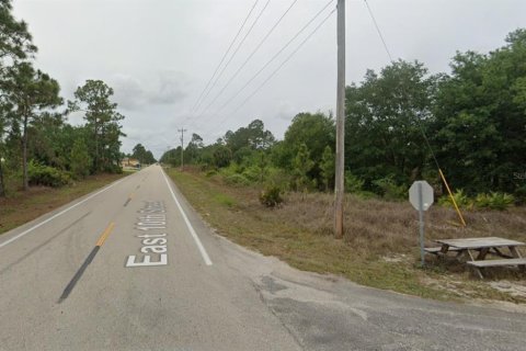 Land in Lehigh Acres, Florida № 2158697 - photo 5