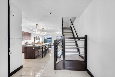 Купить таунхаус в Майами-Лейкс, Флорида 3 спальни, 157.19м2, № 1984028 - фото 12