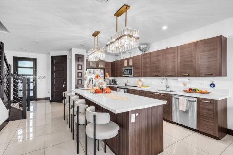 Купить таунхаус в Майами-Лейкс, Флорида 3 спальни, 157.19м2, № 1984028 - фото 7