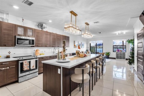Купить таунхаус в Майами-Лейкс, Флорида 3 спальни, 157.19м2, № 1984028 - фото 10