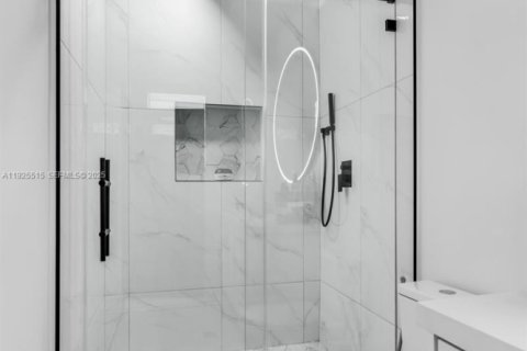 Купить таунхаус в Майами-Лейкс, Флорида 3 спальни, 157.19м2, № 1984028 - фото 14