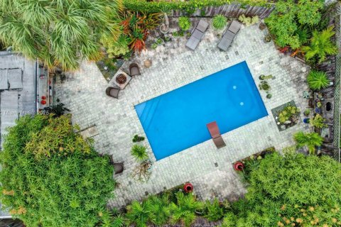 Propiedad comercial en venta en Oakland Park, Florida № 1483110 - foto 10
