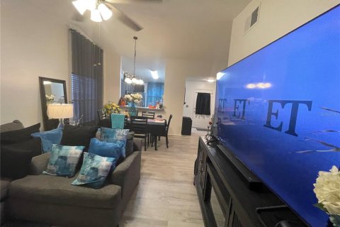 House in Kissimmee, Florida 3 bedrooms, 117.24 sq.m. № 1852733 - photo 9