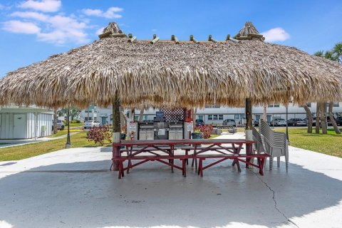 Condo in Saint Petersburg, Florida, 2 bedrooms  № 1734371 - photo 26