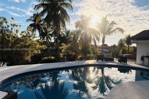 Casa en venta en Deerfield Beach, Florida, 3 dormitorios, 186.55 m2 № 1998126 - foto 6