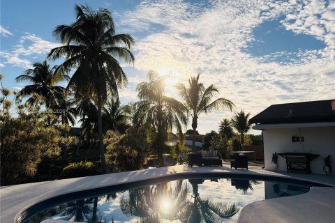 Casa en venta en Deerfield Beach, Florida, 3 dormitorios, 186.55 m2 № 1998126 - foto 4