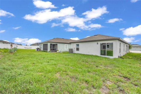 House in Lake Alfred, Florida 3 bedrooms, 104.05 sq.m. № 2104441 - photo 23
