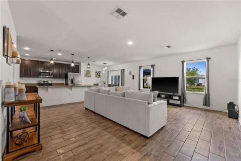 House in Kissimmee, Florida 4 bedrooms, 176.89 sq.m. № 1659346 - photo 5