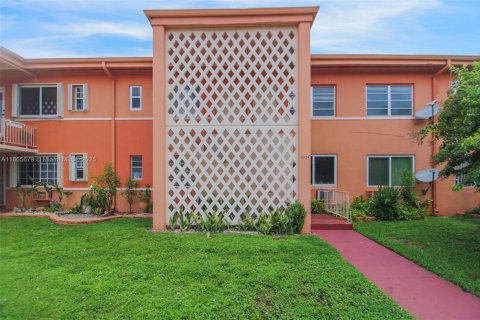 Copropriété à vendre à Miami, Floride: 1 chambre, 53.88 m2 № 2036641 - photo 3