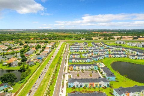 Adosado en alquiler en Kissimmee, Florida, 4 dormitorios, 159.7 m2 № 1178322 - foto 1