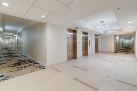 Copropriété à louer à Hollywood, Floride: 1 chambre, 82.03 m2 № 1970446 - photo 20