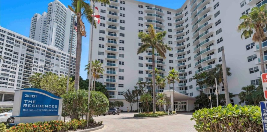 Condo à Hollywood, Floride, 1 chambre  № 1970446