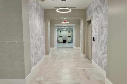 Copropriété à louer à Hollywood, Floride: 1 chambre, 82.03 m2 № 1970446 - photo 15