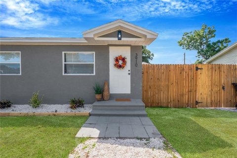 Villa ou maison à Saint Petersburg, Floride 3 chambres, 78.41 m2 № 2396659