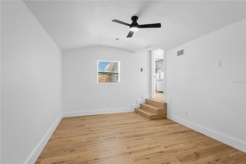 Villa ou maison à vendre à Saint Petersburg, Floride: 3 chambres, 78.41 m2 № 2396659 - photo 12