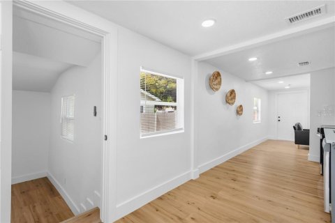Villa ou maison à vendre à Saint Petersburg, Floride: 3 chambres, 78.41 m2 № 2396659 - photo 11
