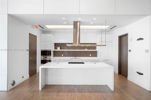 Copropriété à vendre à North Miami Beach, Floride: 2 chambres, 155.15 m2 № 1988705 - photo 22