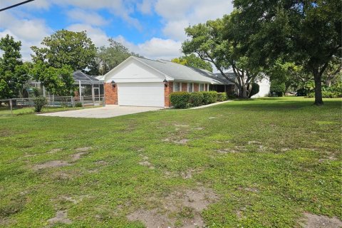 Villa ou maison à louer à Brandon, Floride: 4 chambres, 195.56 m2 № 2413767 - photo 27