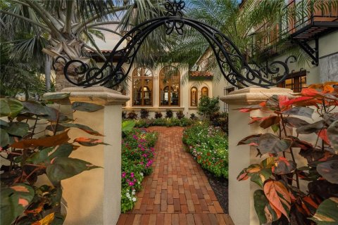 House in Sarasota, Florida 5 bedrooms, 726.22 sq.m. № 1879522 - photo 6