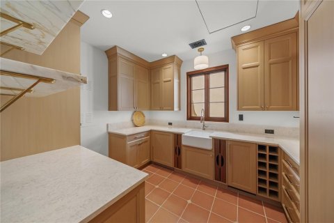 House in Sarasota, Florida 5 bedrooms, 726.22 sq.m. № 1879522 - photo 13