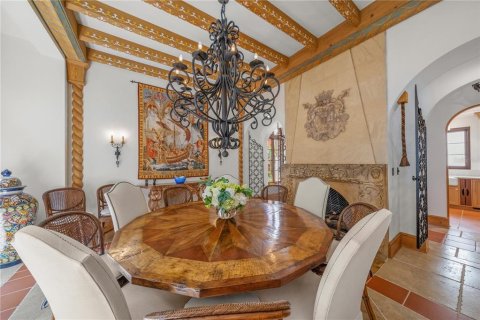 House in Sarasota, Florida 5 bedrooms, 726.22 sq.m. № 1879522 - photo 15
