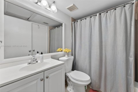 Condominio en venta en Oakland Park, Florida, 2 dormitorios, 92.16 m2 № 2030986 - foto 7