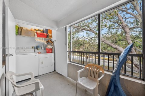 Condominio en venta en Oakland Park, Florida, 2 dormitorios, 92.16 m2 № 2030986 - foto 12