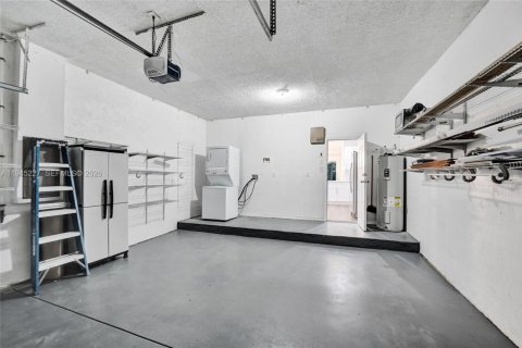 Townhouse in Weston, Florida 4 bedrooms, 161.37 sq.m. № 2003405 - photo 17