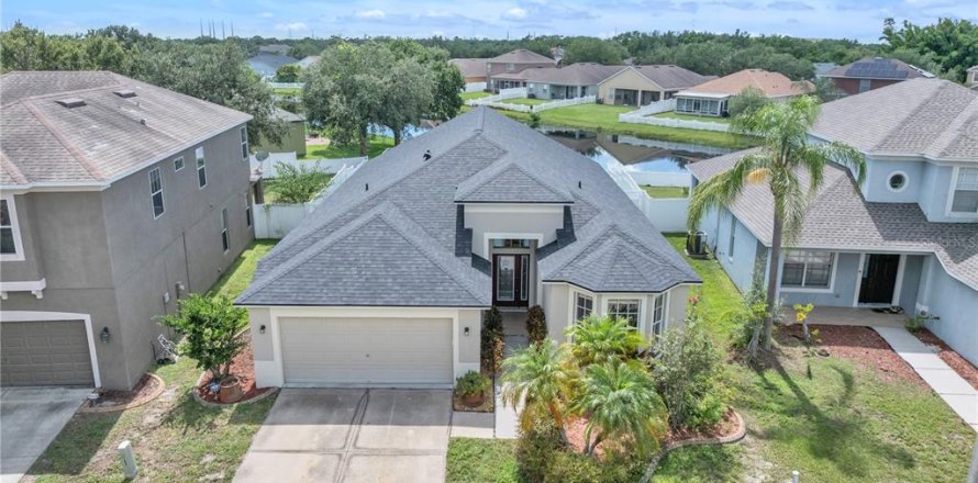 House in Riverview, Florida 3 bedrooms, 161.74 sq.m. № 1884421