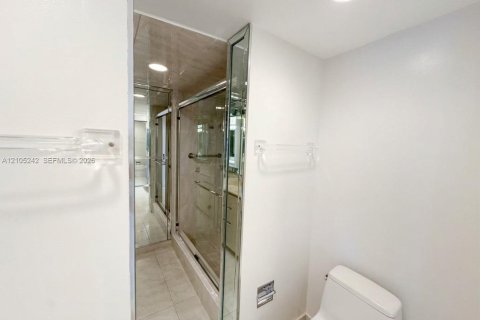 Copropriété à louer à Hallandale Beach, Floride: 2 chambres, 130.06 m2 № 2416097 - photo 9