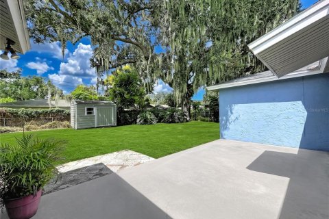 House in Brandon, Florida 4 bedrooms, 168.15 sq.m. № 2391544 - photo 10