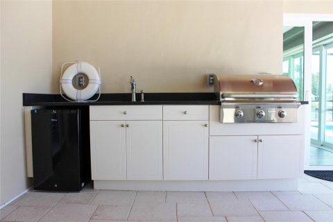 House in New Port Richey, Florida 3 bedrooms, 169.08 sq.m. № 1866263 - photo 11