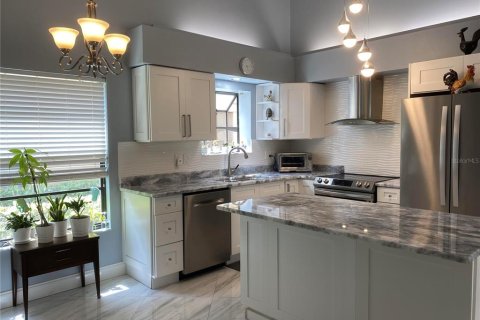 House in Palm Harbor, Florida 3 bedrooms, 148.64 sq.m. № 2095518 - photo 22