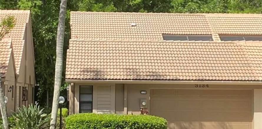 House in Palm Harbor, Florida 3 bedrooms, 148.64 sq.m. № 2095518