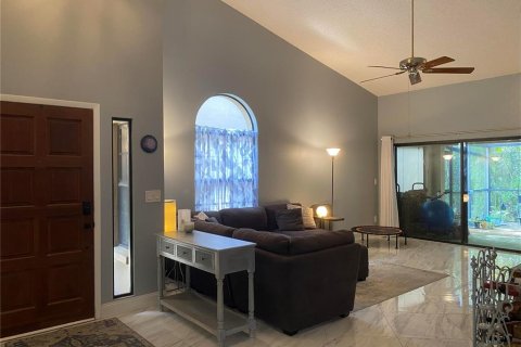 House in Palm Harbor, Florida 3 bedrooms, 148.64 sq.m. № 2095518 - photo 12