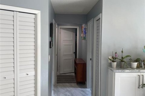 House in Palm Harbor, Florida 3 bedrooms, 148.64 sq.m. № 2095518 - photo 23