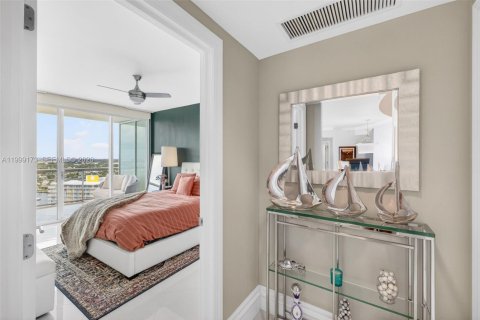 Condo in Pompano Beach, Florida, 3 bedrooms  № 2069483 - photo 28